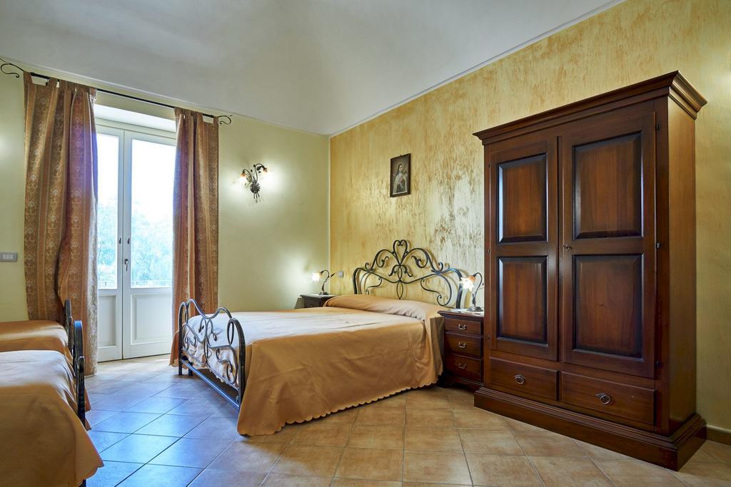 Villa Agriturismo Conte Ruggero à Centuripe Extérieur photo