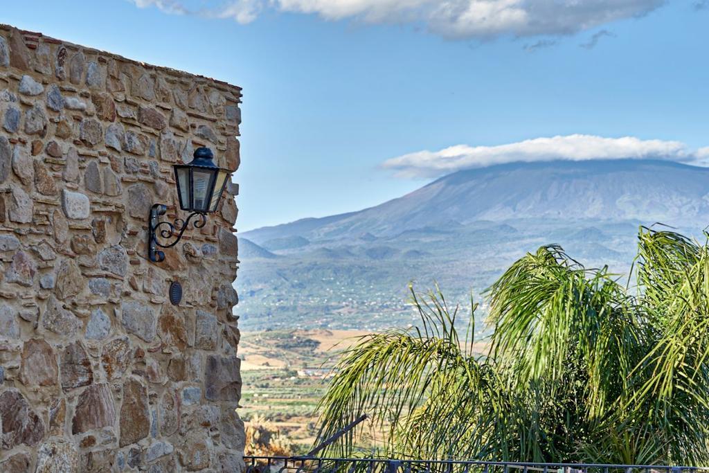 Villa Agriturismo Conte Ruggero à Centuripe Extérieur photo