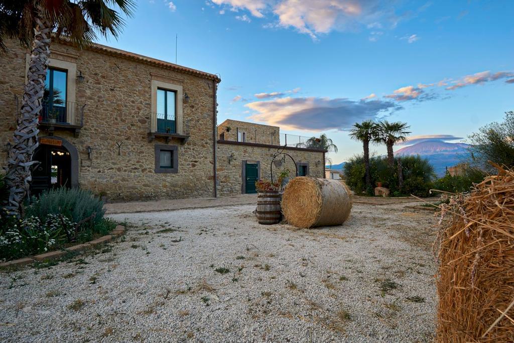 Villa Agriturismo Conte Ruggero à Centuripe Extérieur photo